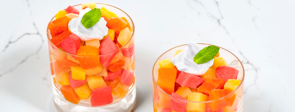 Tropical Fruit Mix with Yogurt and granola
