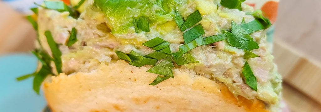 JEGO TUNA-STUFFED AREPA! Easy, Creamy & Delicious